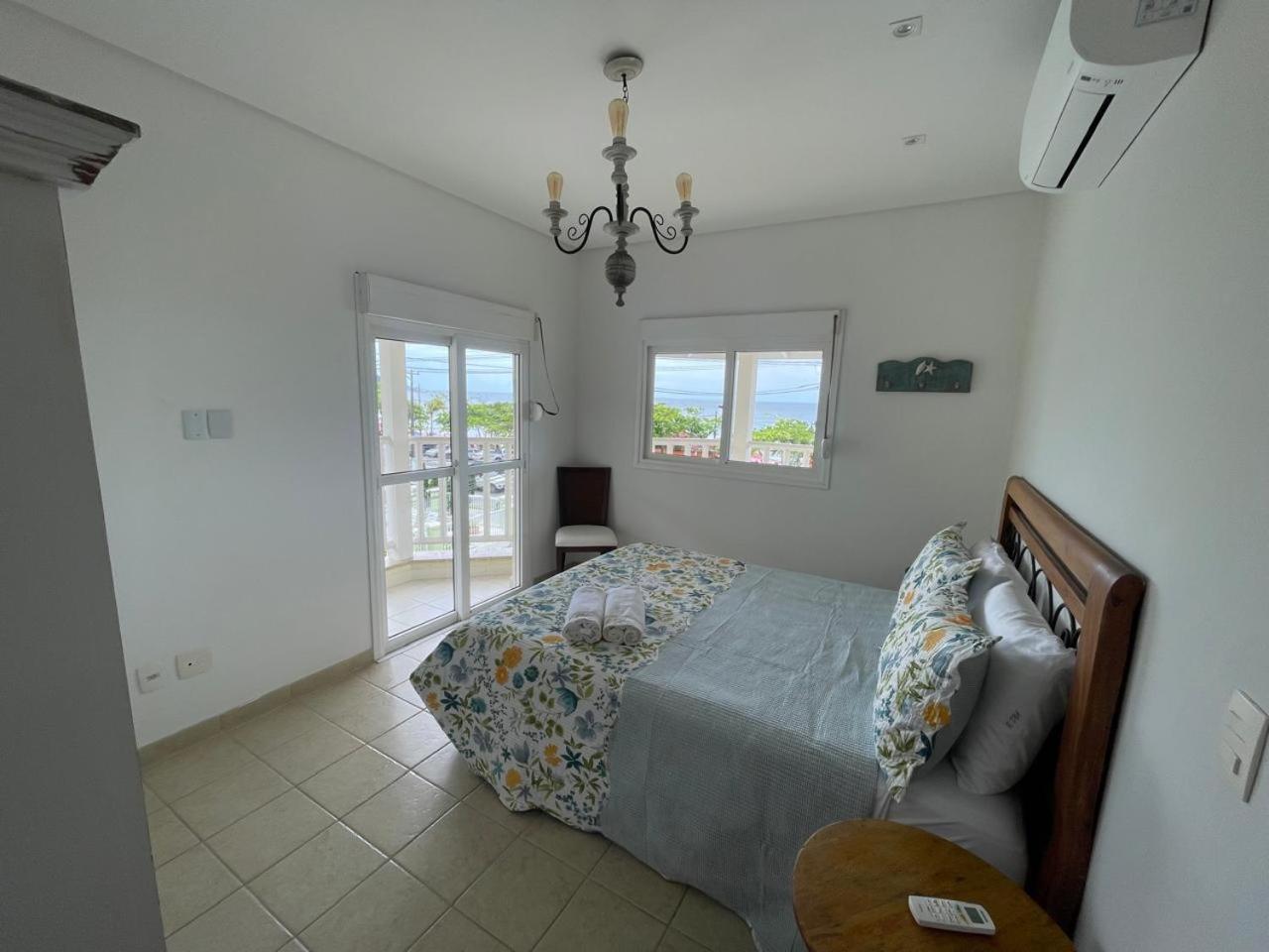 Lindo apartamento em frente ao Mar Ubatuba Exterior foto
